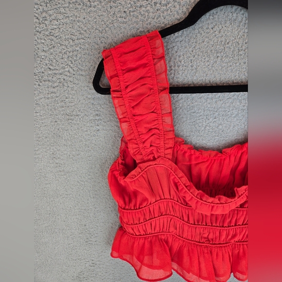 Astr The Label Womens Shirred Crop Tank Top Sz M Chiffon Red Stretch Comfort - Picture 8 of 11